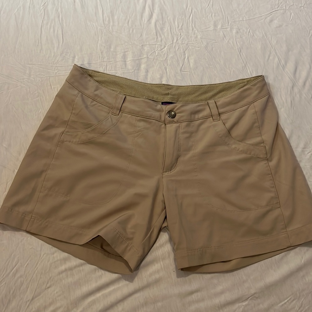 Patagonia Quandry Hiking Shorts NWOT